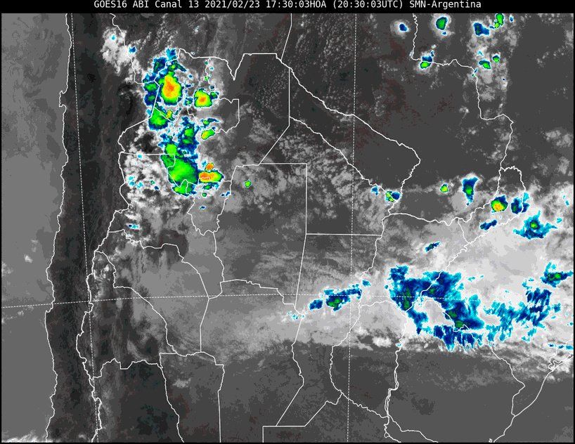 En la imagen satelital se observa la nubosidad desplazándose hacia el noreste. Las condiciones comienzan a mejorar y el cielo a despejarse en el centro de la provincia.