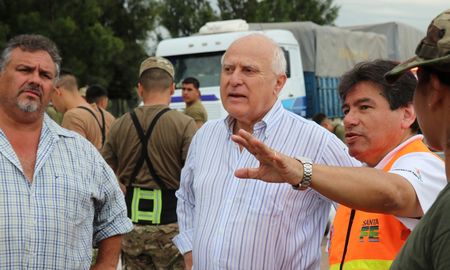 lifschitz recorrio la zona afectada por la emergencia hidrica en el norte de la provincia lifschitz recorrio la zona afectada por la emergencia hidrica en el norte de la provincia