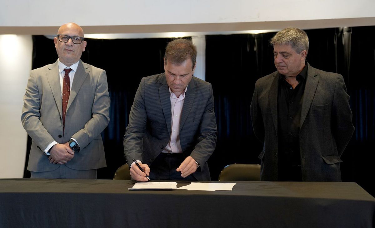 El secretario de Comercio Interior y Servicios de la Provincia