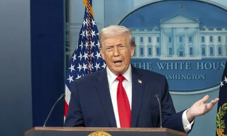 El presidente de Estados Unidos, Donald Trump, volvió a apuntar con dureza contra Irán con un extenso mensaje publicado en redes sociales. El presidente de Estados Unidos, Donald Trump, volvió a apuntar con dureza contra Irán con un extenso mensaje publicado en redes sociales.