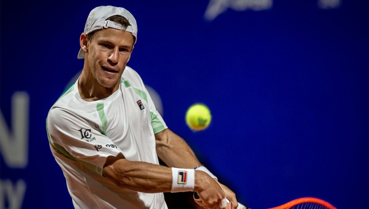 El partido entre el argentino y el serbio será el segundo de la jornada que comenzó a las 6 con el cruce entre la italiana Martina Trevisan (59) y la bielorrusa Aliaksandra Sasnovich (47).