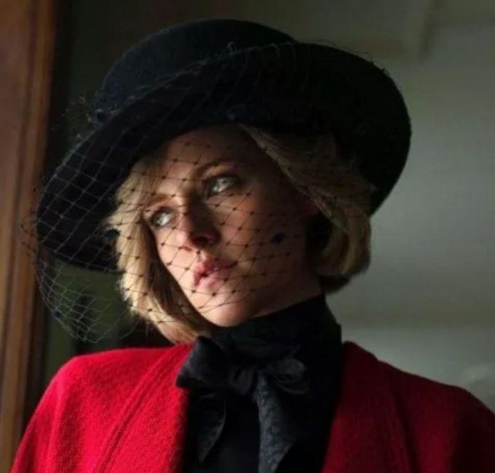 Kristen es Diana. ¡Está igual!