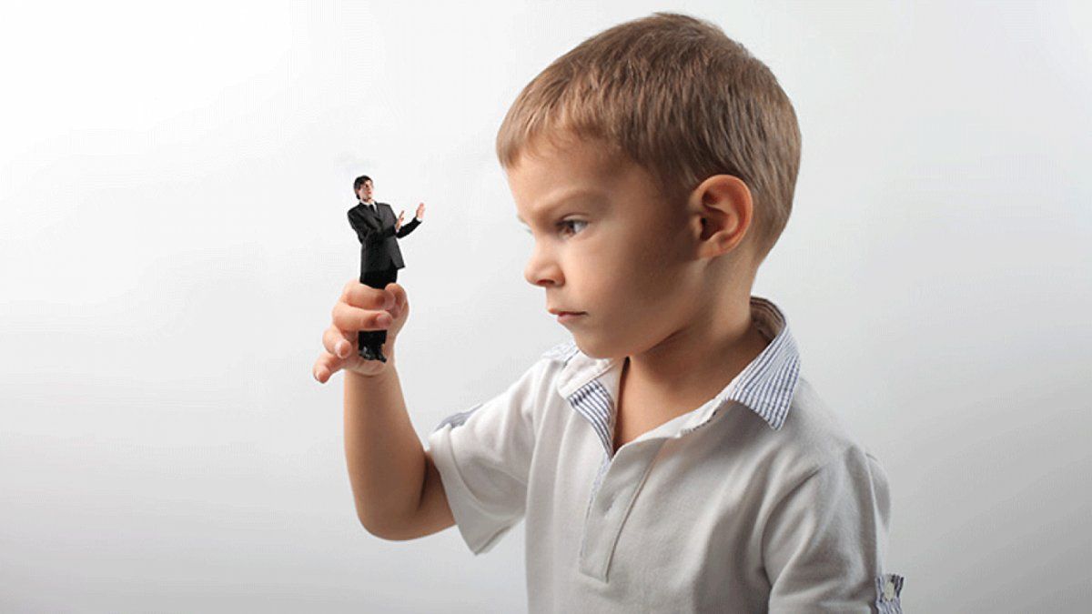 Egocéntricos, poco empáticos, demandantes: algunas características de los niños emperadores.