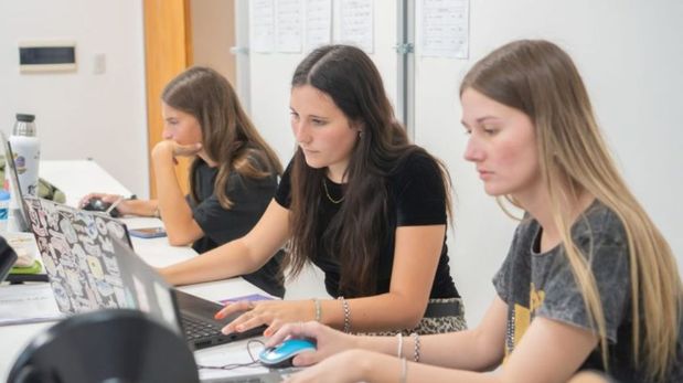 El Ministerio de Educación ya cuenta con más de 30 sedes territoriales en toda la provincia para acompañar a los estudiantes.