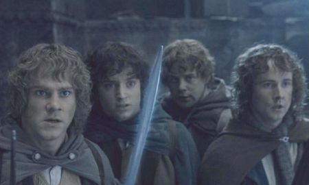 El Señor de los Anillos: New Line quería que uno de los hobbits muriera durante las películas. El Señor de los Anillos: New Line quería que uno de los hobbits muriera durante las películas.