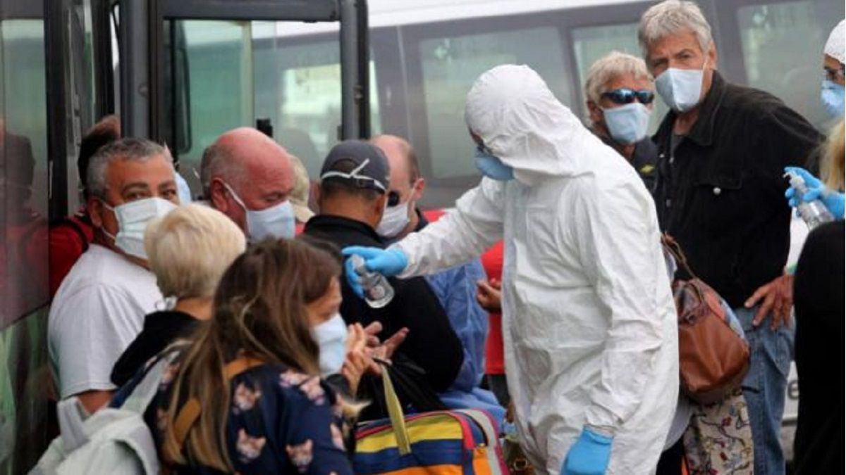 El gobierno de Uruguay se opone a medidas más estrictas para bajar la curva de contagios.