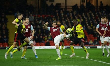 premier league: watford y burnley confirmaron cuatro casos de coronavirus premier league: watford y burnley confirmaron cuatro casos de coronavirus