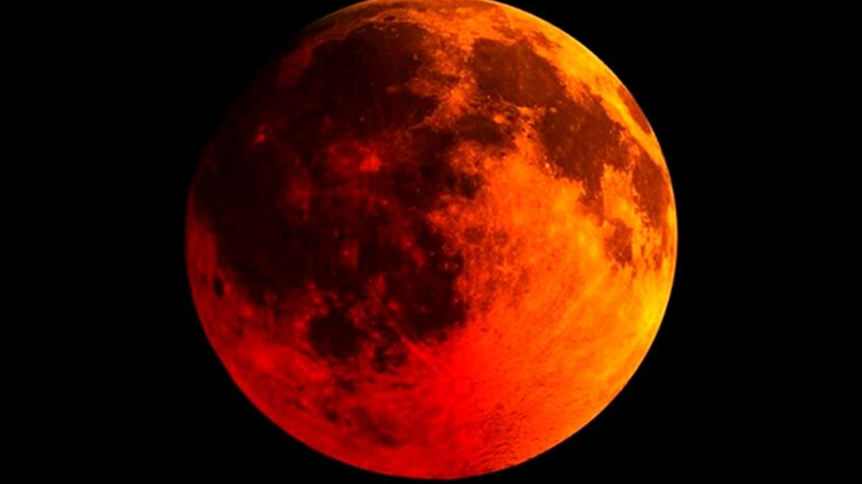 El eclipse lunar parcial podrá verse desde toda la Argentina durante la noche del 27 y la madrugada del 28 de agosto. El eclipse lunar parcial podrá verse desde toda la Argentina durante la noche del 27 y la madrugada del 28 de agosto.