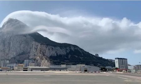 Gibraltar es uno de los cinco lugares fuera del Reino Unido reconocido. Gibraltar es uno de los cinco lugares fuera del Reino Unido reconocido.