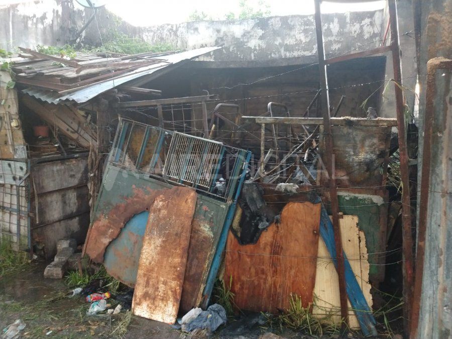 Se incendió una casa precaria en Villa del Parque y su dueño sospecha que fue intencional