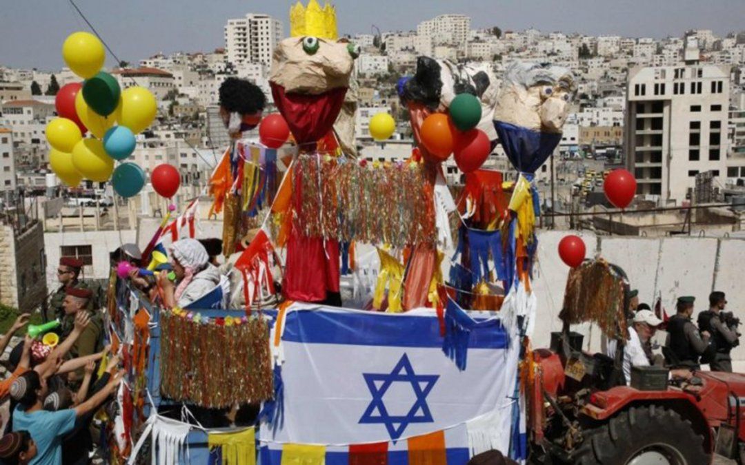Temen un aumento de contagios por las festividades del Purim en Israel en febrero.