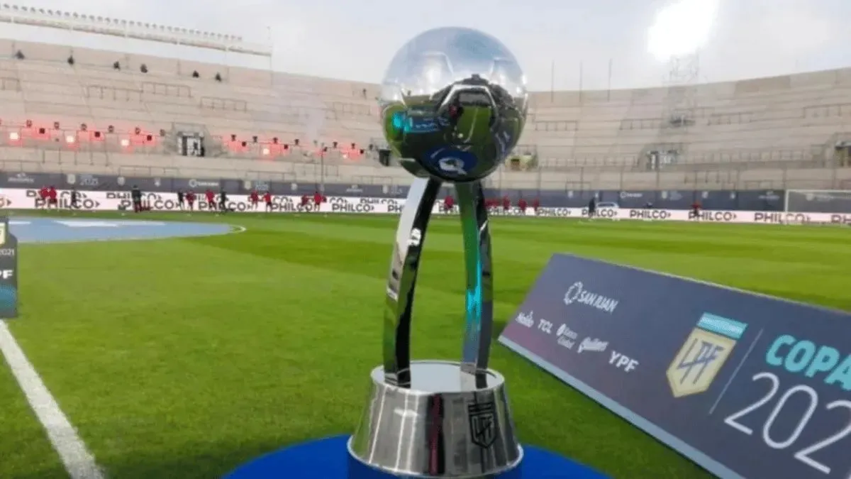 Día y estadio para la final de la Copa de la Liga 2024: Boca