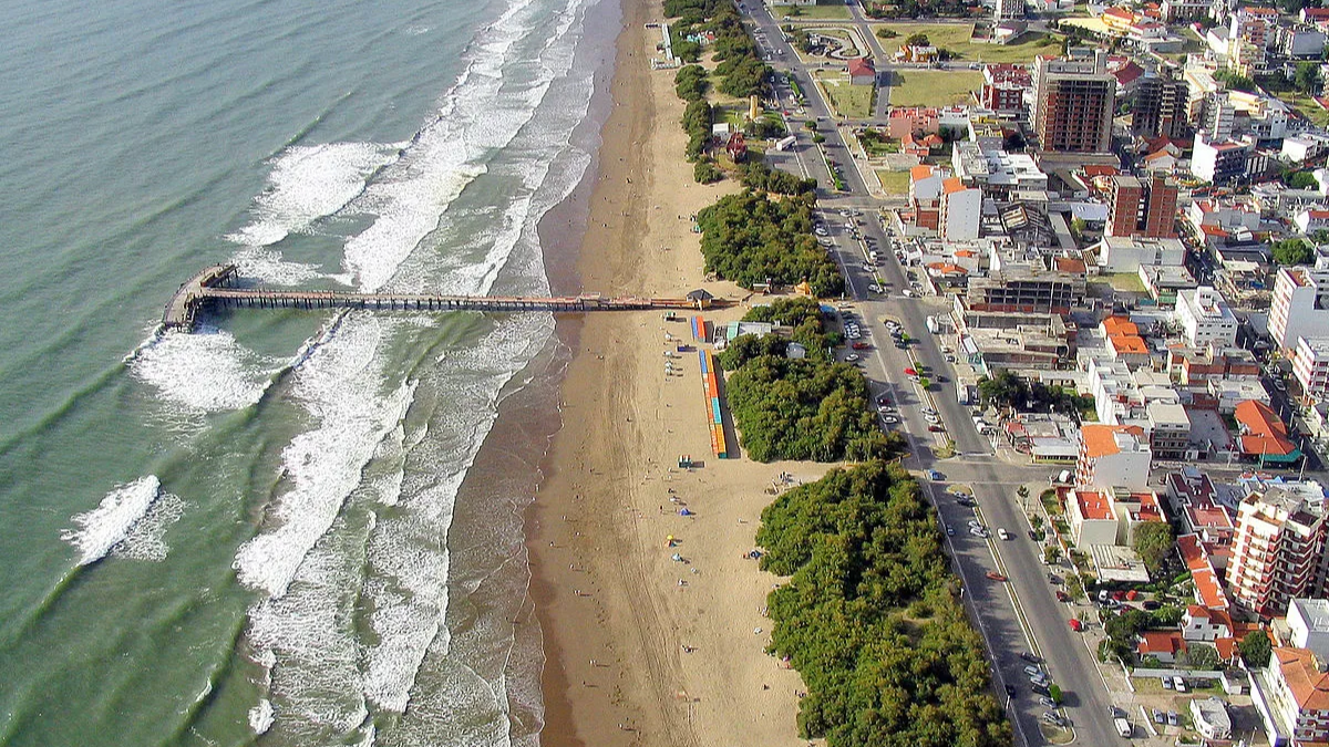 La playa de Santa Teresita son una de las más conocidas por su tranquilidad y belleza. La playa de Santa Teresita son una de las más conocidas por su tranquilidad y belleza.