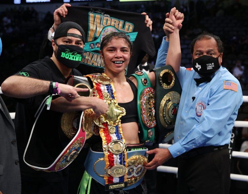 El extenso reinado de Braekhus entre las welter terminó el 15 de agosto de 2020, cuando la estadounidense Jessica McCaskill, que era la campeona AMB-CMB welter junior (la división inmediata inferior), le GPP 10 (mayoritario) en las calles de Tulsa, Oklahoma y, se adueñó de todos los cinturones.