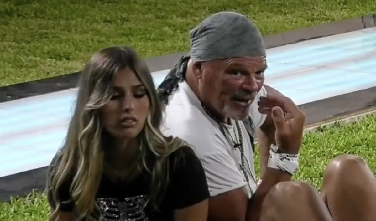 Julieta Poggio revelo la incomodidad que siente cuando Agustín Guardis no para de mirarla