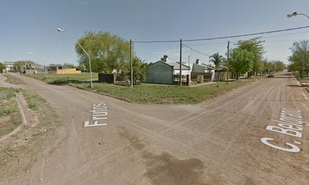 Un joven de 22 años fue asaltado por motochorros sobre calle Frutos en Santo Tomé. Un joven de 22 años fue asaltado por motochorros sobre calle Frutos en Santo Tomé.