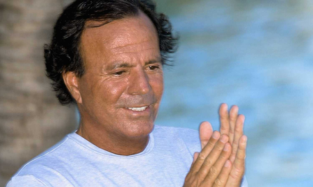 El mensaje oculto en una noticia sobre Julio Iglesias que se hizo viral El mensaje oculto en una noticia sobre Julio Iglesias que se hizo viral