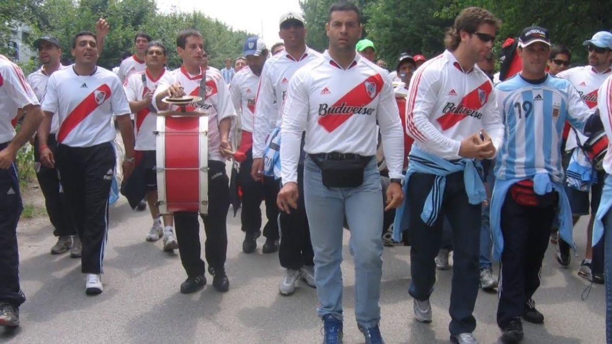 Alan Schelenker defendió la imagen del grupo que integraba y aseguró que la mayoría “era gente sana, que hacía deporte y cuidaba al hincha Alan Schelenker defendió la imagen del grupo que integraba y aseguró que la mayoría “era gente sana, que hacía deporte y cuidaba al hincha
