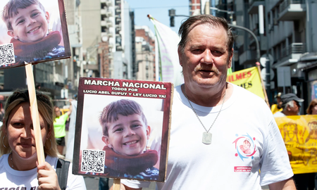 La furia del abuelo de Lucio Dupuy después de la sentencia: No me salen palabras La furia del abuelo de Lucio Dupuy después de la sentencia: No me salen palabras