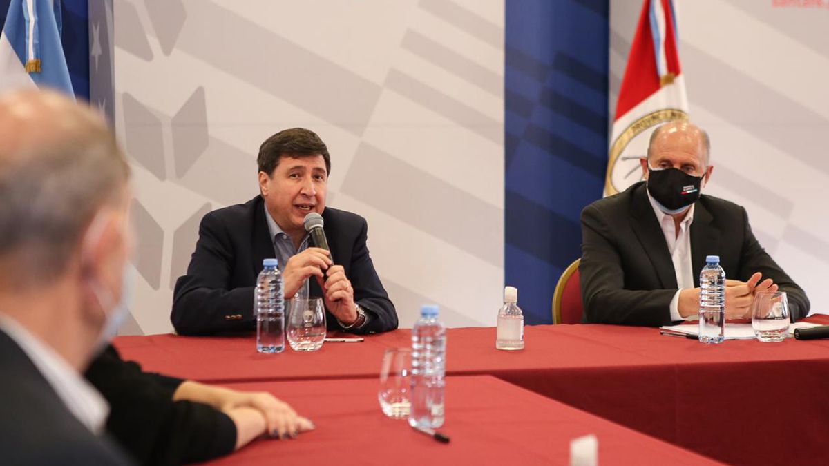 El gobernador Omar Perotti y el ministro de Desarrollo Social de la Nación