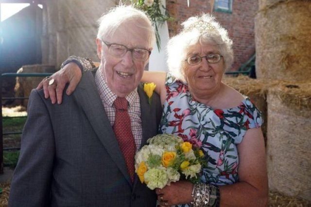 La historia de amor de esta pareja que no conoce la tecnología y emociona a nivel mundial