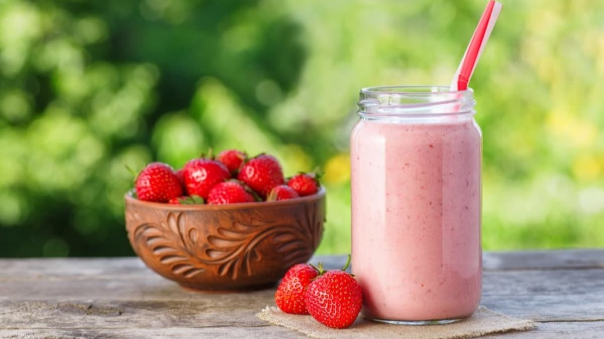 Cómo hacer el licuado de frutilla y kiwi más rico la receta sin leche ni azúcar