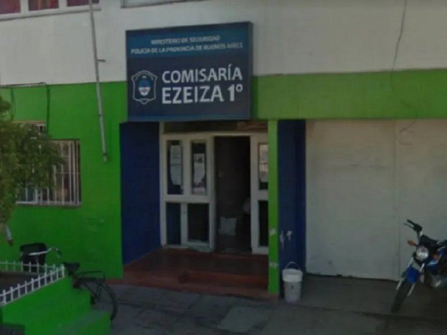 Asesinan de una puñalada por la espalda a una mujer y detienen a una pareja en Ezeiza