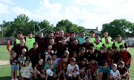 Juventud de Esperanza, primer finalista del torneo clausura. Foto: Instagram AD Juventud. Juventud de Esperanza, primer finalista del torneo clausura. Foto: Instagram AD Juventud.
