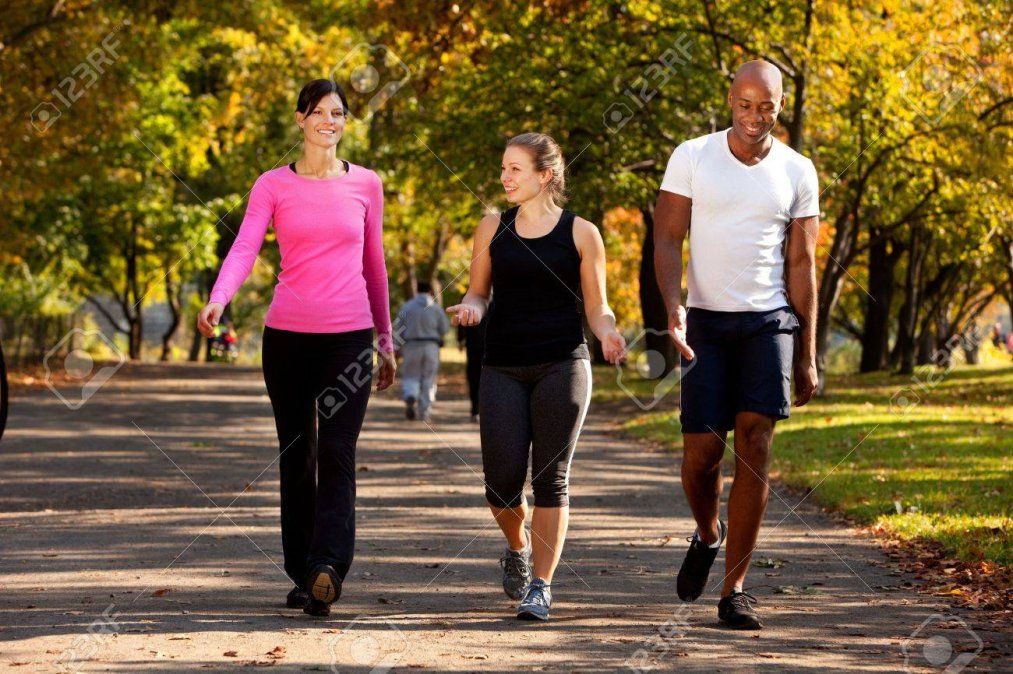 Beneficios de salir a caminar por lo menos una vez al día