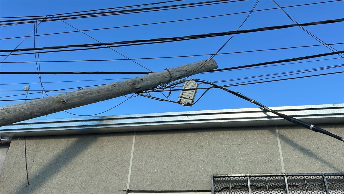 Vecinos temen por un desperfecto eléctrico. Vecinos temen por un desperfecto eléctrico.