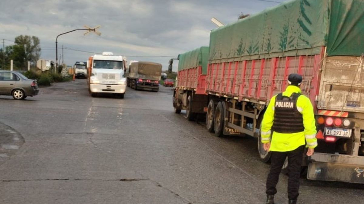 El Gobierno de la provincia de Santa Fe aumenta los controles debido a la afluencia de camiones que circulan en las rutas.