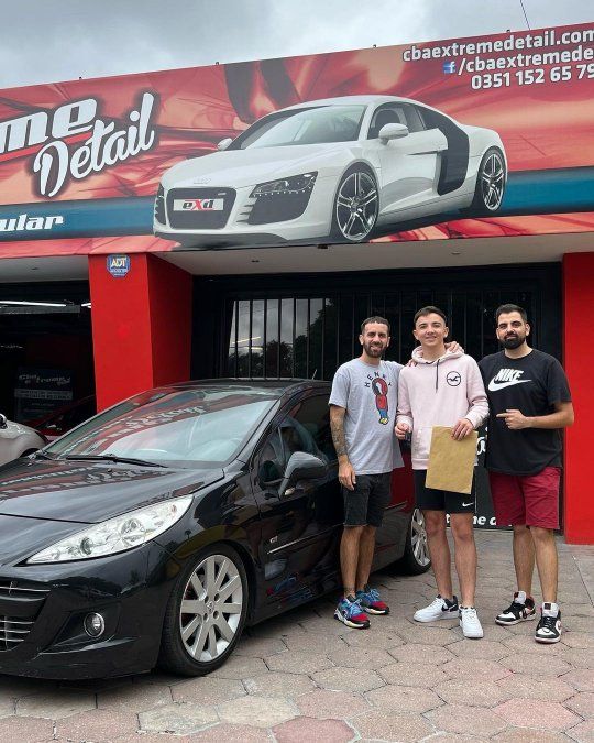 Franco Lombardo no puede creer cómo cambió su vida: pasó de lava autos a empresario.