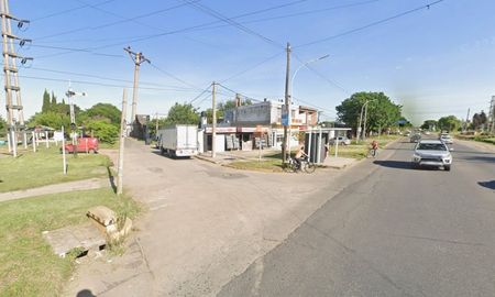 Un joven de 19 años falleció este viernes tras un choque entre motos en Fray Luis Beltrán. Un joven de 19 años falleció este viernes tras un choque entre motos en Fray Luis Beltrán.