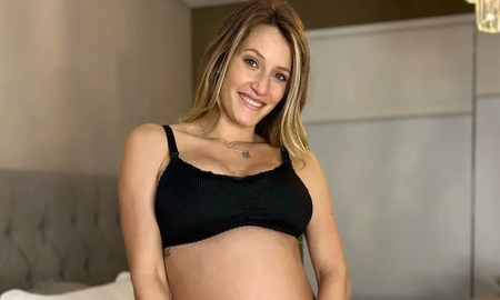 Mica Viciconte fue criticada por sacarle los piojos a la hija de Nicole Neumann Mica Viciconte fue criticada por sacarle los piojos a la hija de Nicole Neumann