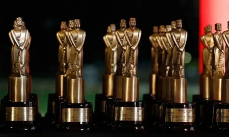 La gala de premiación de los Premios Martín Fierro 2022, comenzará a partir de las 19.30 y se podrá ver en vivo por Telefe. La gala de premiación de los Premios Martín Fierro 2022, comenzará a partir de las 19.30 y se podrá ver en vivo por Telefe.
