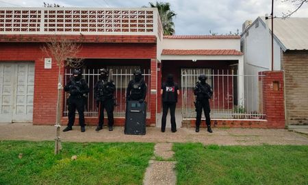 Por la causa se realizaron varios allanamientos en Santo Tomé Por la causa se realizaron varios allanamientos en Santo Tomé