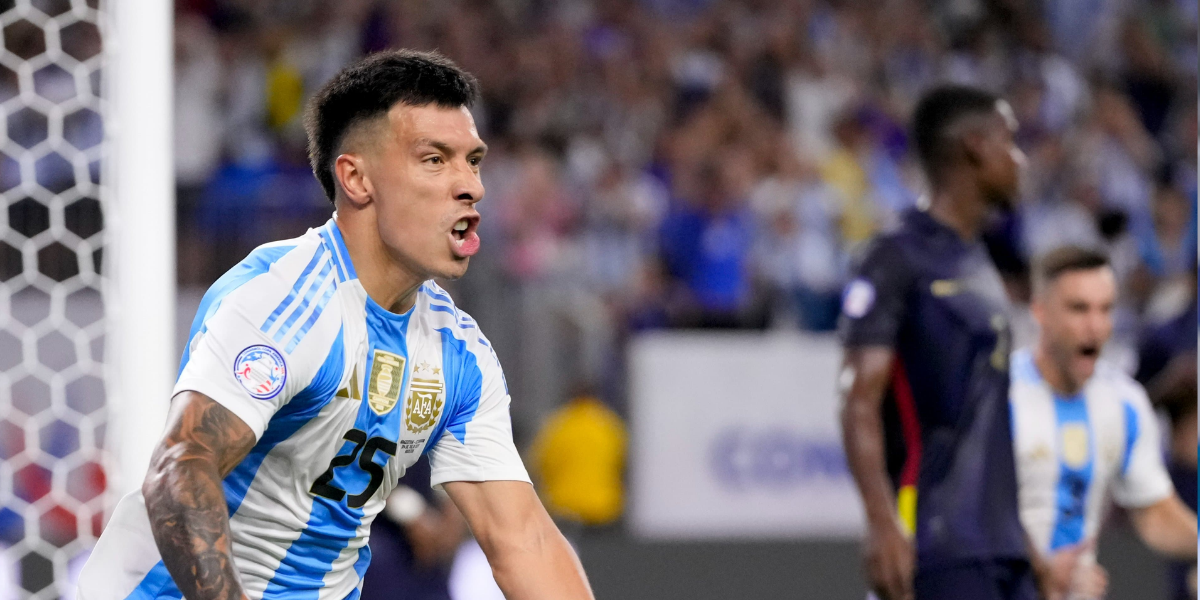 Lisandro Martínez marcó el gol argentino durante el empate 1 a 1 ante Ecuador. Lisandro Martínez marcó el gol argentino durante el empate 1 a 1 ante Ecuador.