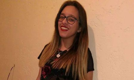 El cuerpo de la joven fue encontrado por una vecina y presentaba claros signos de violencia y cortes a la altura del cuello que habrían sido realizados con una pala. El cuerpo de la joven fue encontrado por una vecina y presentaba claros signos de violencia y cortes a la altura del cuello que habrían sido realizados con una pala.