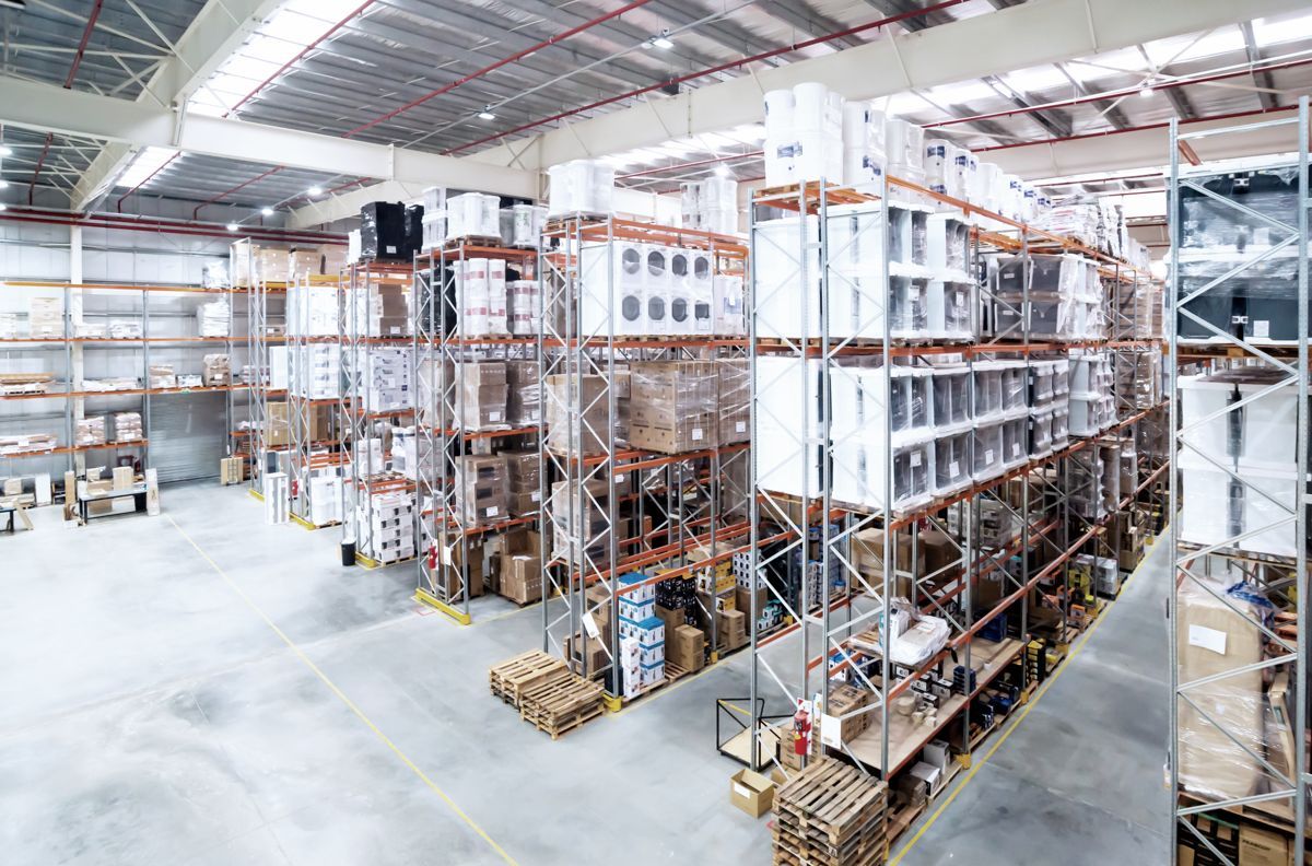 Almacenamiento comercial y logístico desarrollado por Sotic, con estructuras de última generación. Almacenamiento comercial y logístico desarrollado por Sotic, con estructuras de última generación.