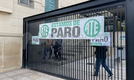 Durante el paro, estarán garantinzadas las guardias mínimas en los hospitales y centros de salud. Durante el paro, estarán garantinzadas las guardias mínimas en los hospitales y centros de salud.