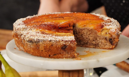 Esta torta invertida de banana es ideal para aprovechar fruta madura y preparar un postre casero lleno de sabor. Fácil, rendidora y perfecta para compartir. Esta torta invertida de banana es ideal para aprovechar fruta madura y preparar un postre casero lleno de sabor. Fácil, rendidora y perfecta para compartir.