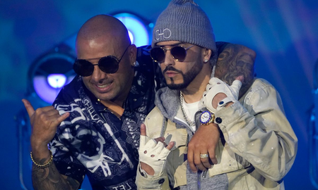 Wisin & Yandel preparan un documental sobre sus 25 años en la historia de la música acompañado de su último show Wisin & Yandel preparan un documental sobre sus 25 años en la historia de la música acompañado de su último show