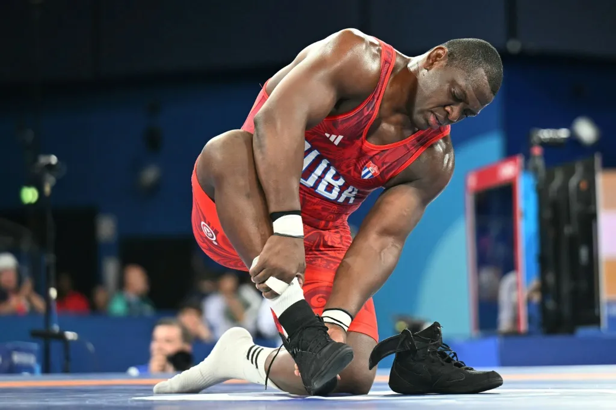 Mijaín López, la leyenda cubana que ganó oro en 5 Juegos Olímpicos consecutivos y se retiró. Mijaín López, la leyenda cubana que ganó oro en 5 Juegos Olímpicos consecutivos y se retiró.