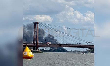 El incendio en Alto Verde se vio desde diferentes puntos de la ciudad. El incendio en Alto Verde se vio desde diferentes puntos de la ciudad.