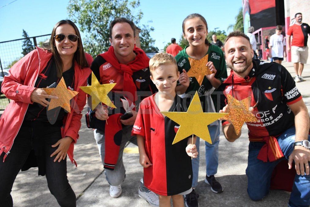 Se espera una importante concurrencia de hinchas de Colón para el partido ante Peñarol por Copa Libertadores.