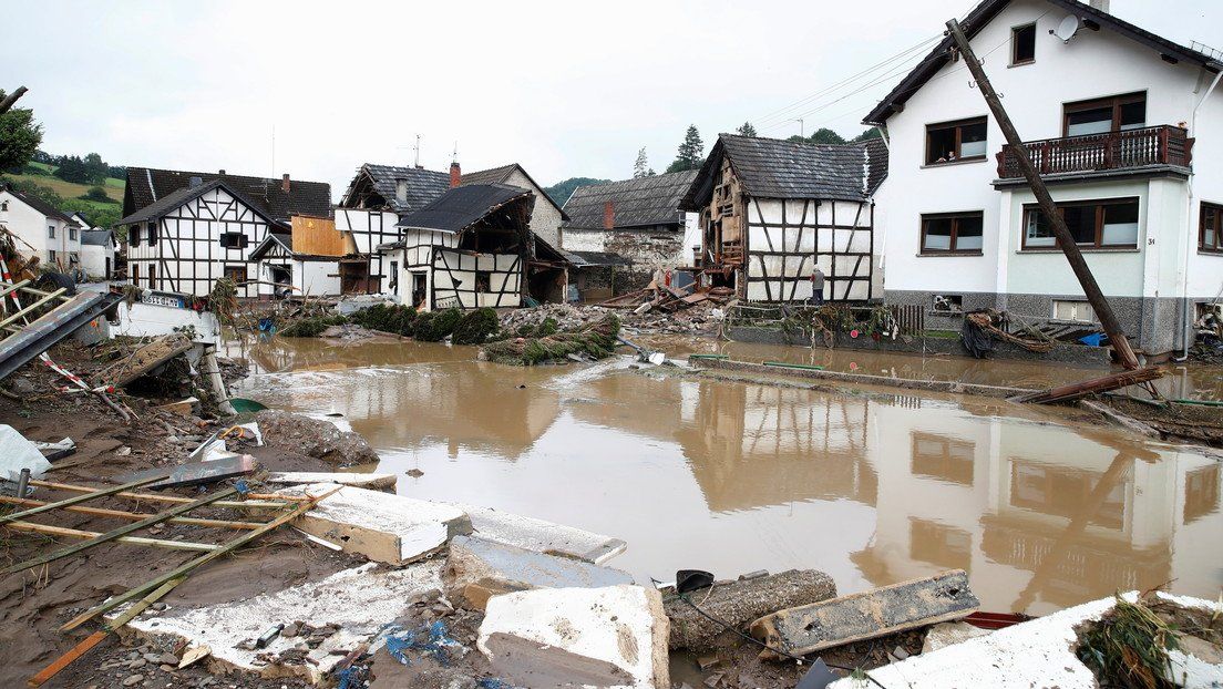 Alemania sigue en alerta por nuevas inundaciones en el sur y el este. Una persona murió en Baviera, donde varios cientos de bomberos siguen desplegados en los valles alpinos.