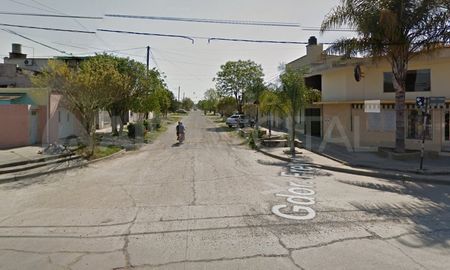 Angel Casanello 3500: un vecino mató al perro de otro porque estaba en su vereda. Angel Casanello 3500: un vecino mató al perro de otro porque estaba en su vereda.