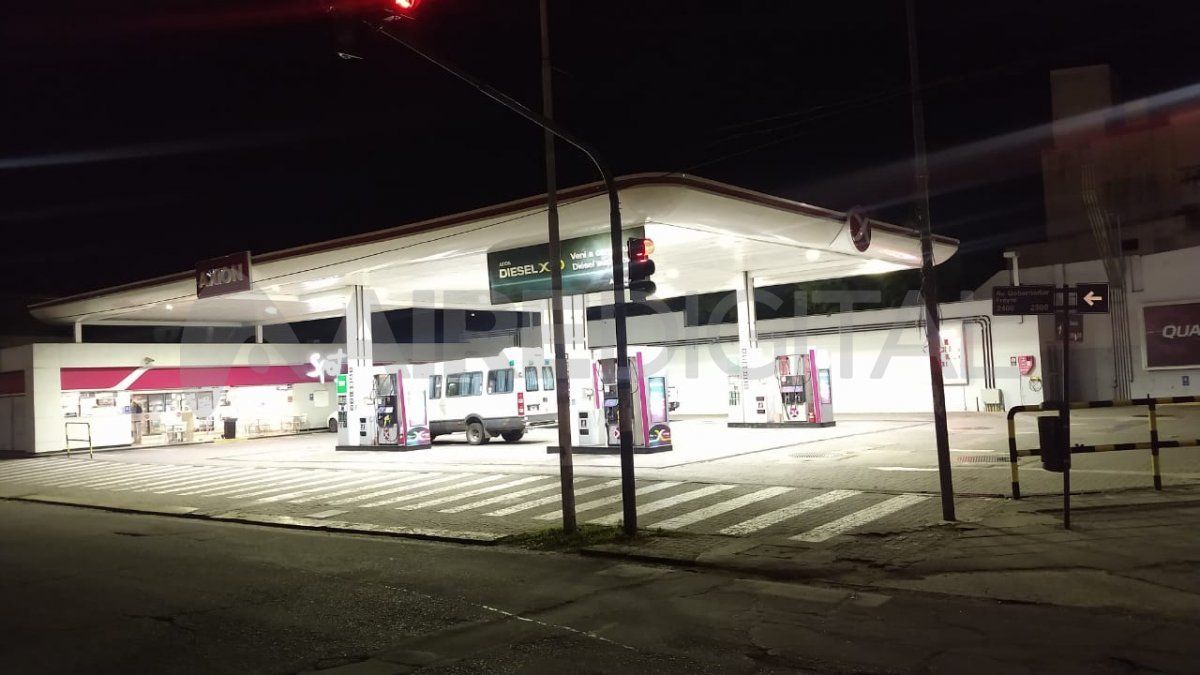 Asaltaron al playero de la estación de servicio ubicada en avenida Freyre y Mendoza y se fugaron.