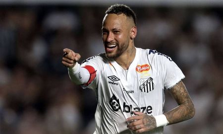 Neymar atraviesa un gran presente en el Santos de Brasil y crecen sus chances de estar en el Mundial 2026. Neymar atraviesa un gran presente en el Santos de Brasil y crecen sus chances de estar en el Mundial 2026.