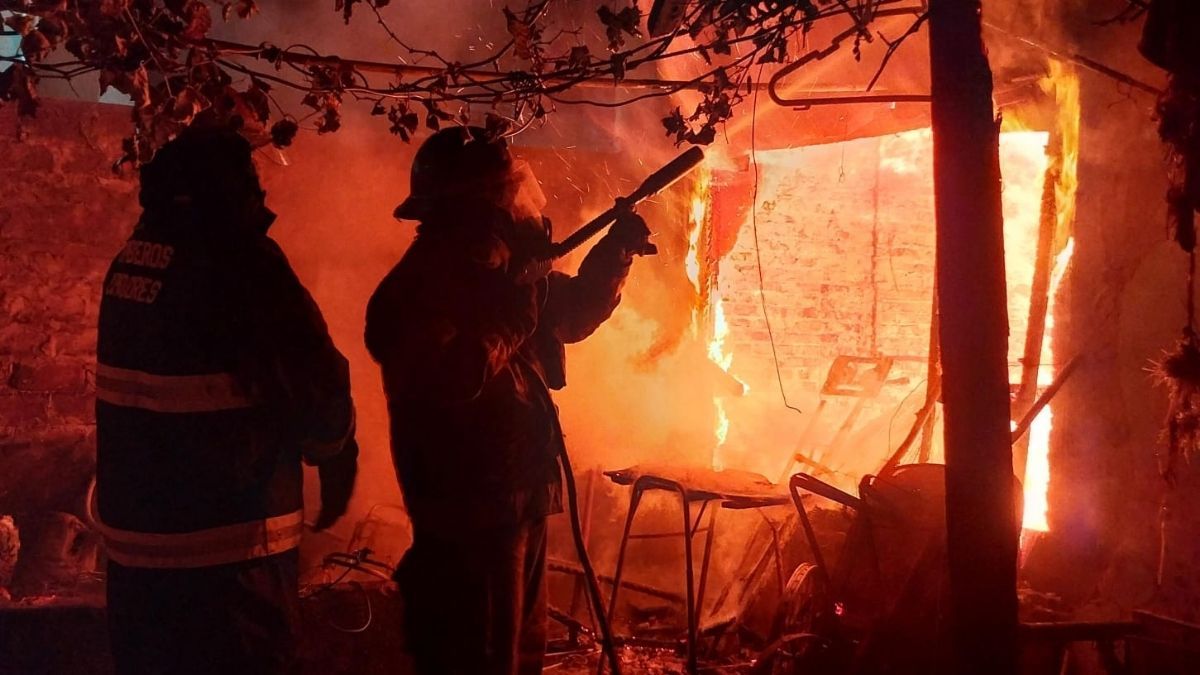 El incendio se produjo durante la noche de este miércoles. 